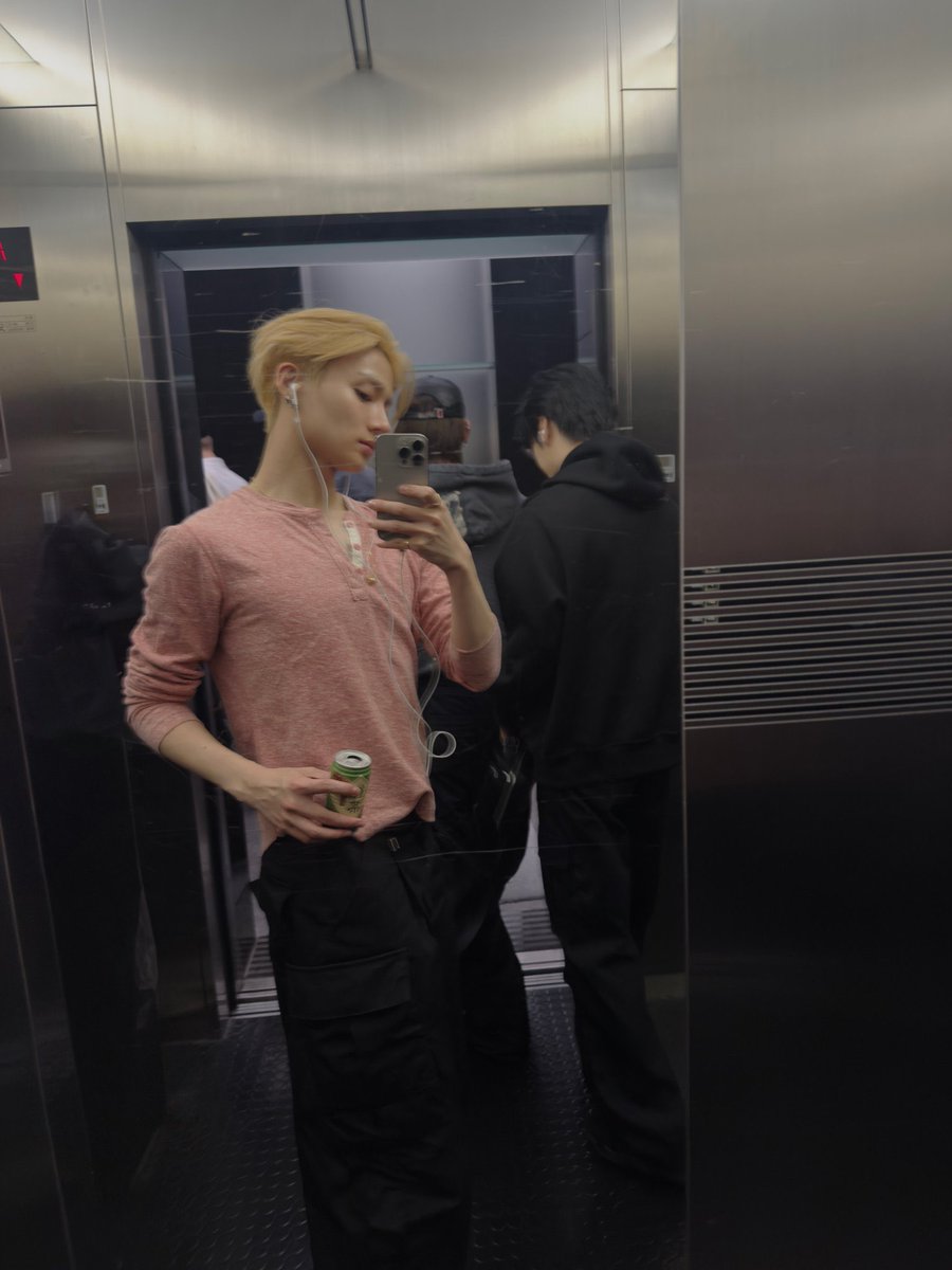 Sangwon France tweet media