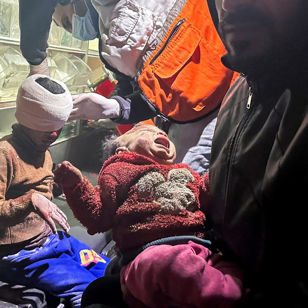 Zulme sessiz kalmayın..

Filistin İçin Birleş
#PreventExecutions 
(İnfazları Önle)