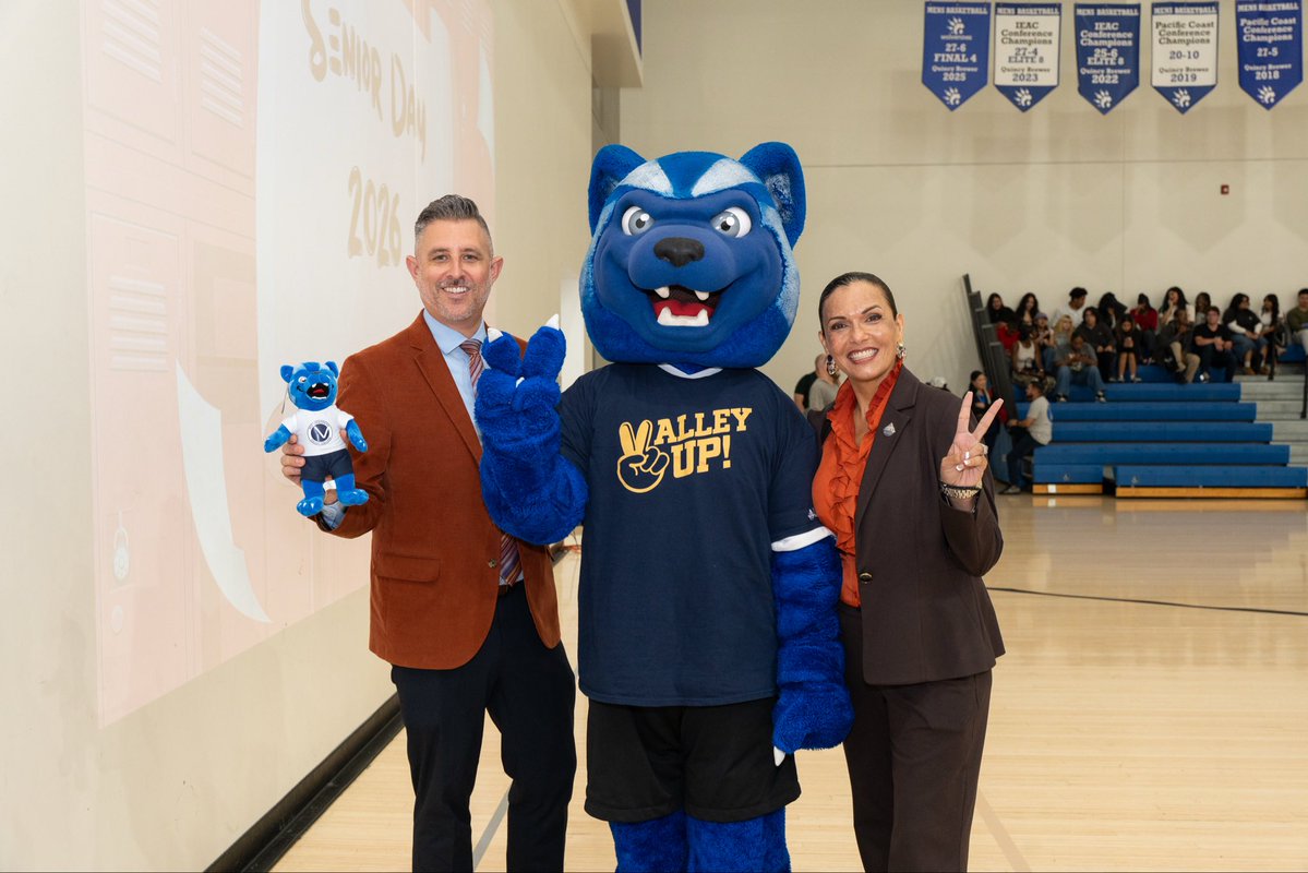 sbvalleycollege's tweet image. Hundreds of high school seniors visited San Bernardino Valley College for Senior Day 2026 to explore programs, tour campus, and connect with resources.

We’re proud to show future Wolverines the opportunities waiting for them at Valley College.

#SBVC100 #SeniorDay #ValleyUp