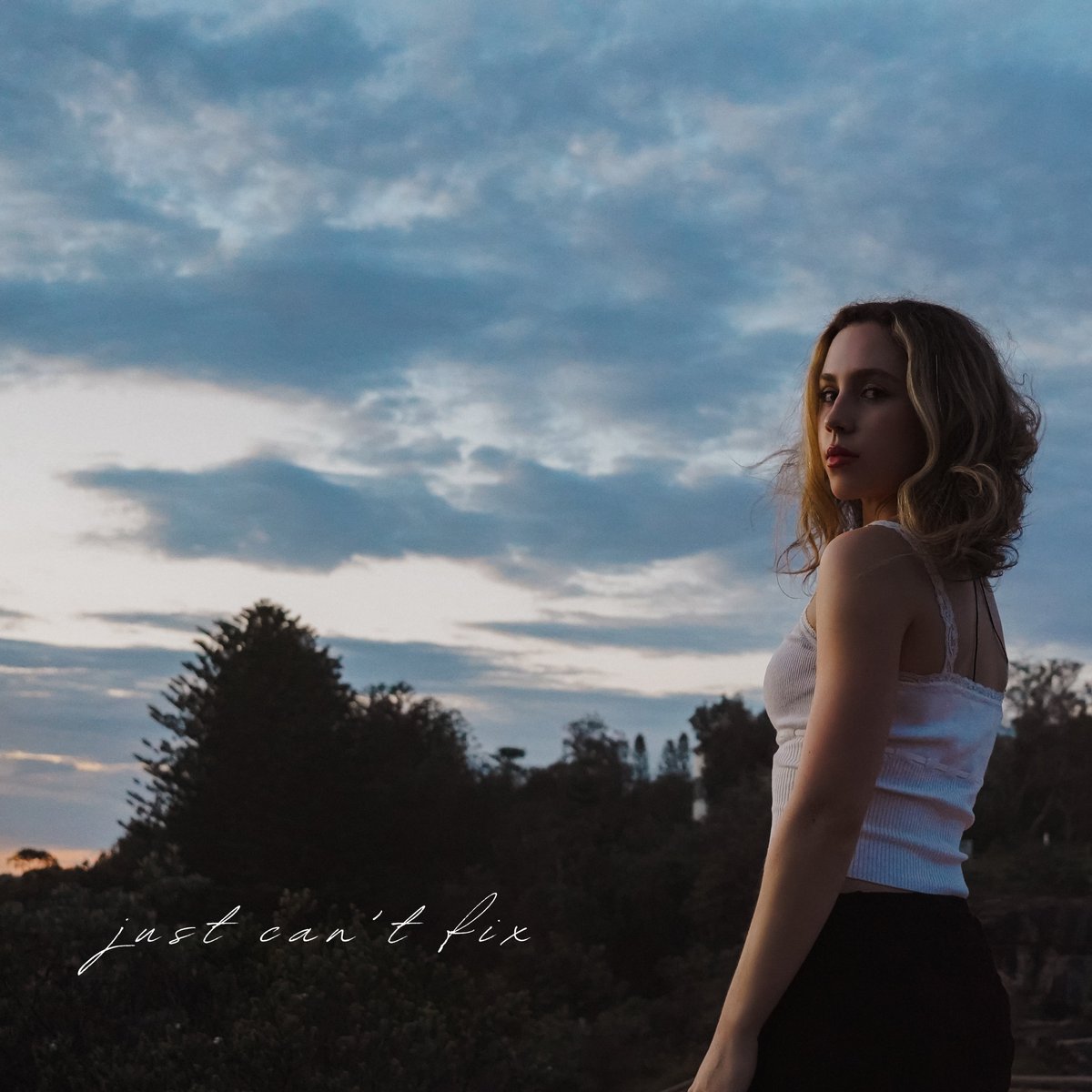 KACEYFIFIELD's tweet image. just can't fix is out!!!! stream it today!!!!
ffm.to/justcantfix

#outnow #NewMusic2026 #new #singersongwriter