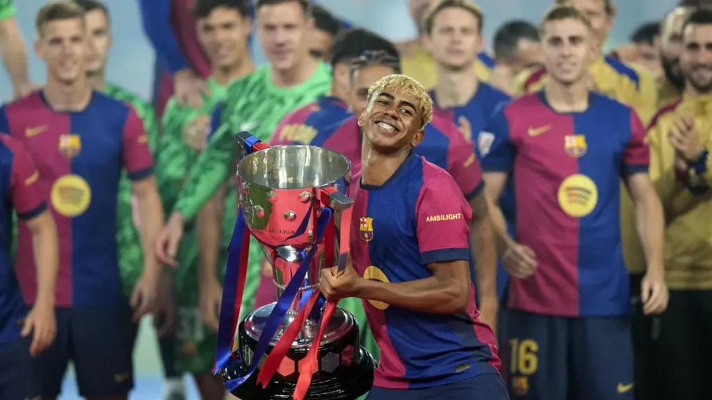 CarlosFCB tweet media