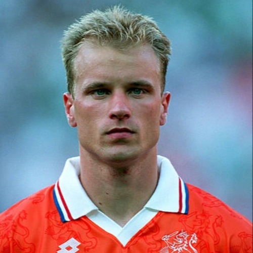 🚨🗣️ 𝗡𝗘𝗪: Neymar: "Dennis Bergkamp inspired me. I watched hours and hours of him. He is magical." 

— Ziggo