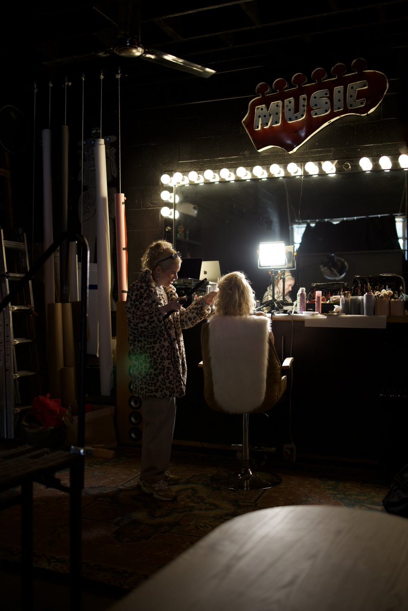 MarySarahMusic's tweet image. it’s been one week of Reasons 🤍 and since announcing the album, the excitement from y’all has been something I’ll never get over. thank you for every playlist, every message, every listen… I mean it. #reasons