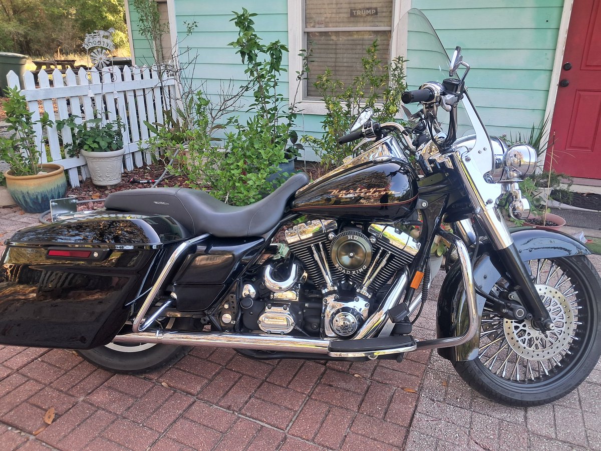 One Twisted Kracka tweet media