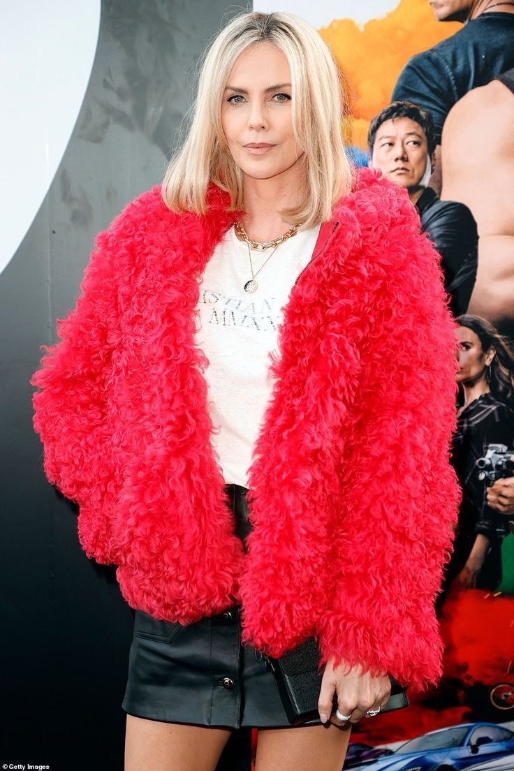 Charlize Theron tweet media