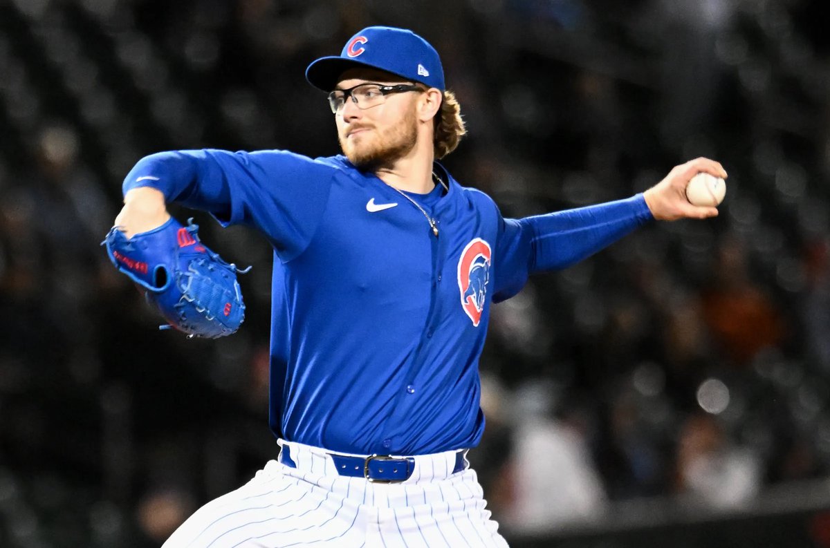 Riley Martin looking like such a stud man, PLEASE stay healthy