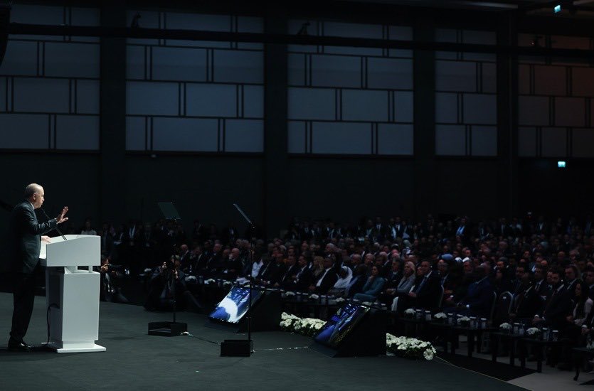 Belirsizliğin derinleştiği, küresel dengelerin yeniden kurulduğu bir dönemde artık mesele sadece riskleri yönetmek değil, geleceği güçlü bir vizyonla inşa edebilmektir.

Cumhurbaşkanımız Sayın Recep Tayyip Erdoğan’ın himayelerinde gerçekleştirilen Antalya Diplomasi Forumu’nda