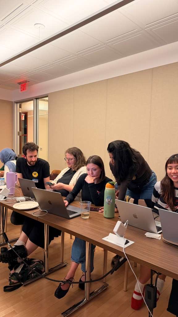 Build After Dark tweet media