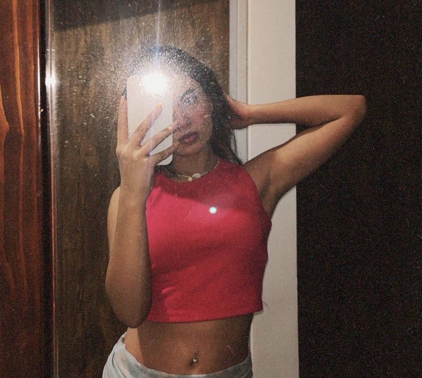 مُهی نا م tweet media