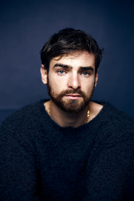 omgblog's tweet image. OMG, his butt: Aaron Hilmer in ‘Schwarzes Gold’ omgwh.at/TS5Ql9 #Candy #AaronHilmer #actors