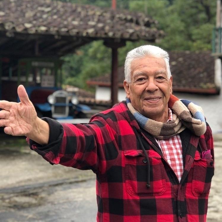 Lamento profundamente la partida física de Alexis Montilla, un soñador incansable y visionario merideño. Su legado de humildad, ética y amor por Venezuela perdurará en cada rincón de sus obras, donde nos enseñó a valorar nuestras raíces.

¡Gracias por construir sueños! 

QEPD