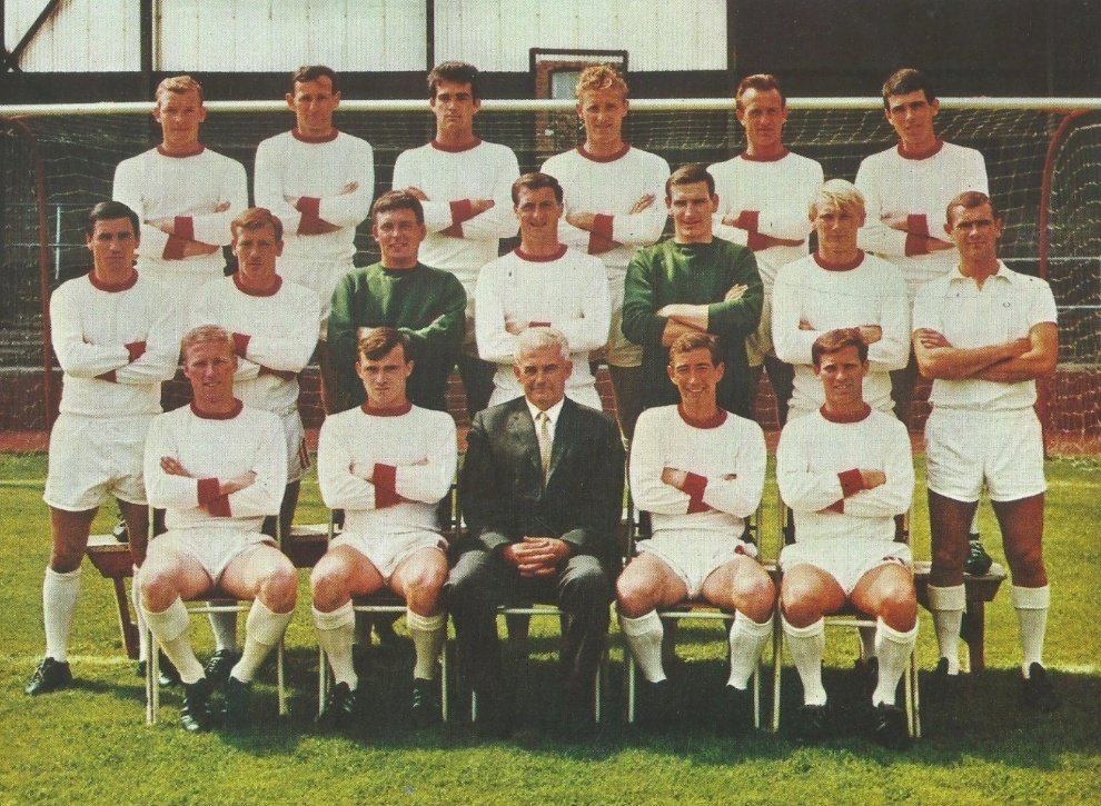 footballmemorys's tweet image. Walsall squad photo 1967

#WFC #Walsall #Saddlers