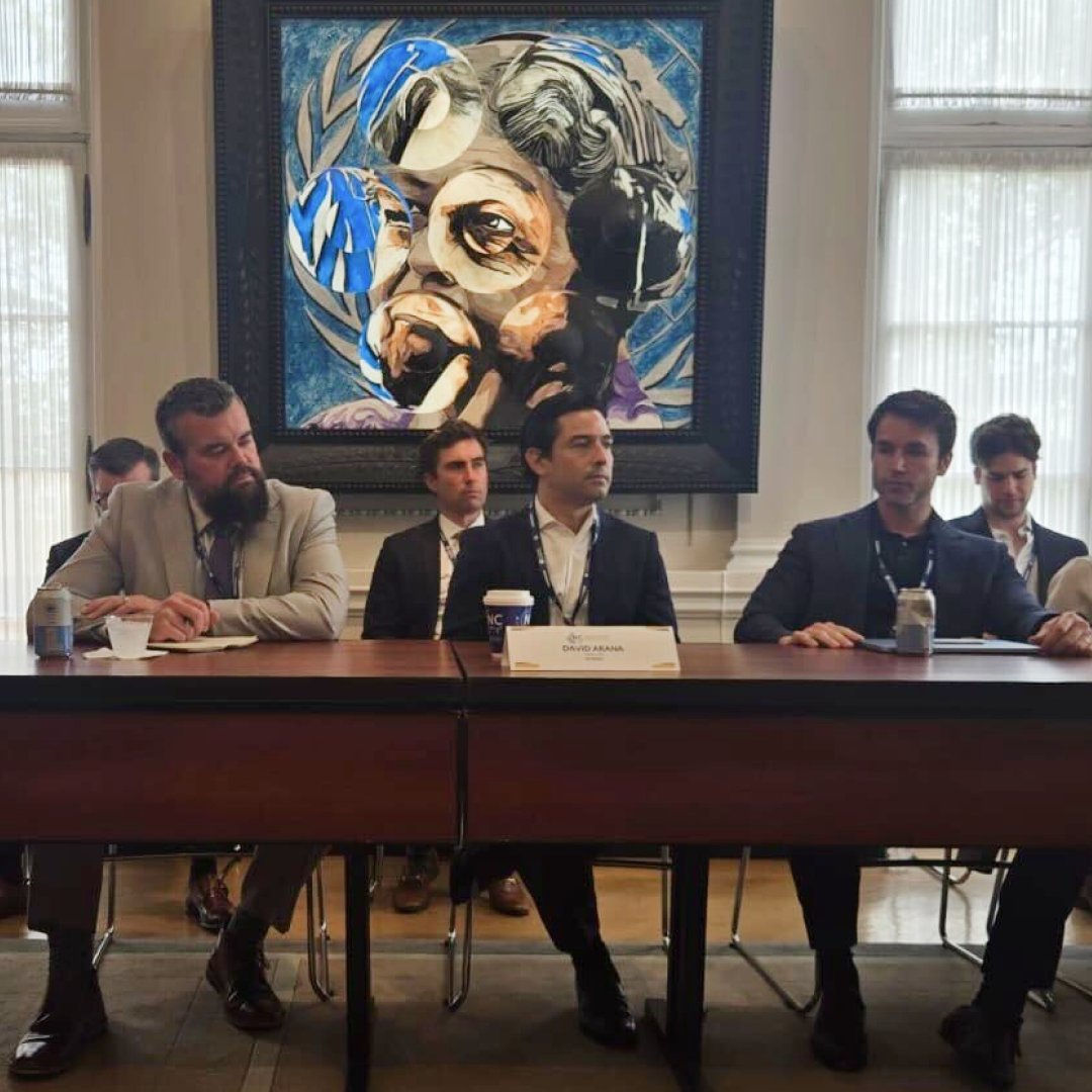 konfiomx's tweet photo. Nuestro CEO, David Arana, participó en el North Capital Meridian Diplomacy Forum, donde se discute el futuro económico de Norteamérica.

Compartió cómo en Konfío hemos apoyado a casi 100 mil pymes mexicanas en más de una década y el siguiente paso es aún más grande: 2.5 mil millones de dólares para su crecimiento.

El futuro no se espera. Se construye.