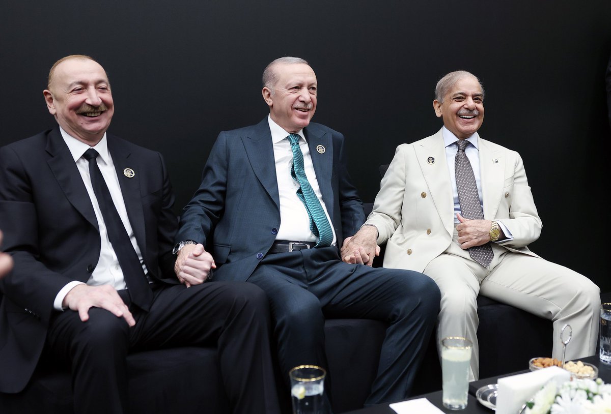 Öznur Küçüker Sirene tweet media