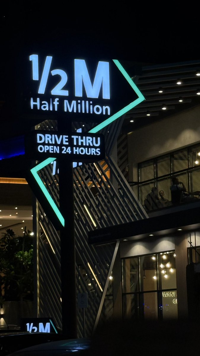 ronِ⚖️ tweet media