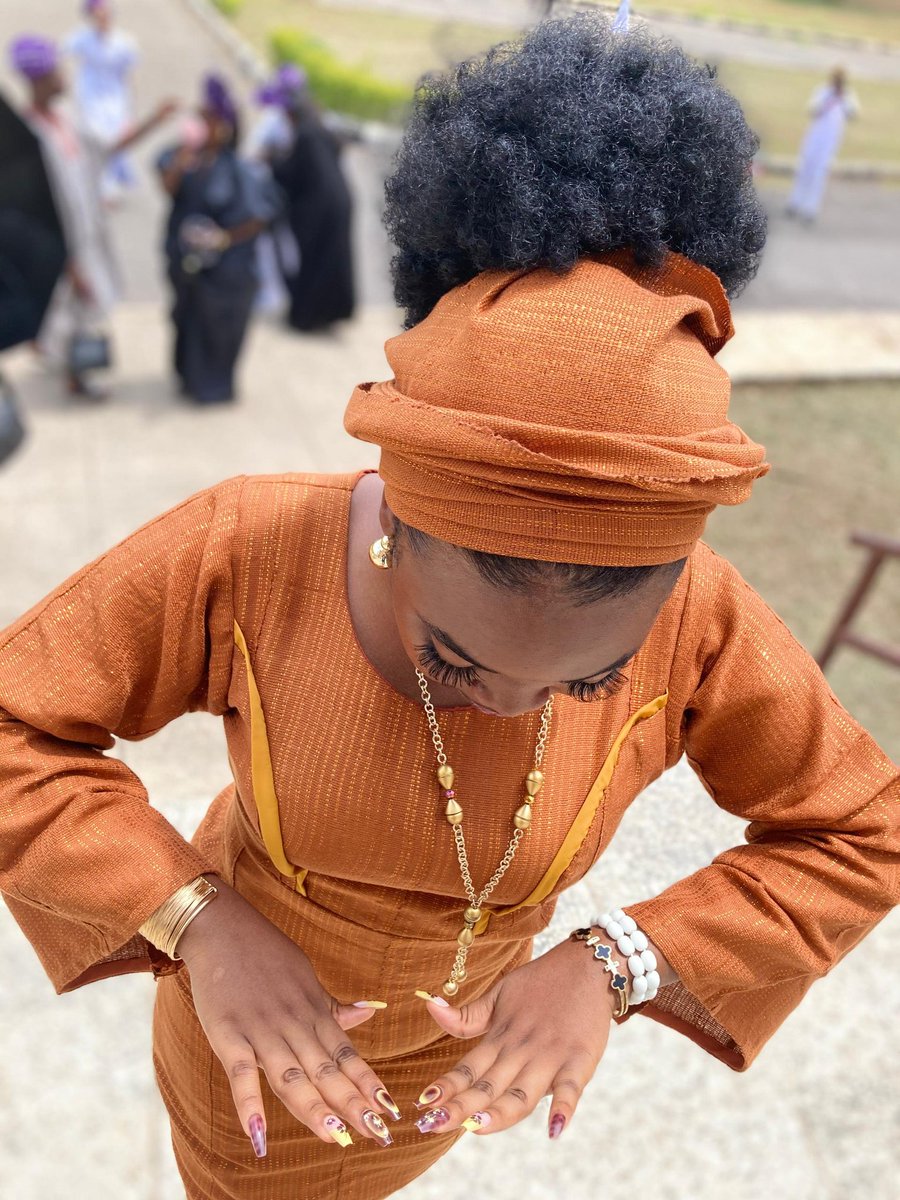 adetomix_02's tweet image. #Ojudefunnab26
#FYb