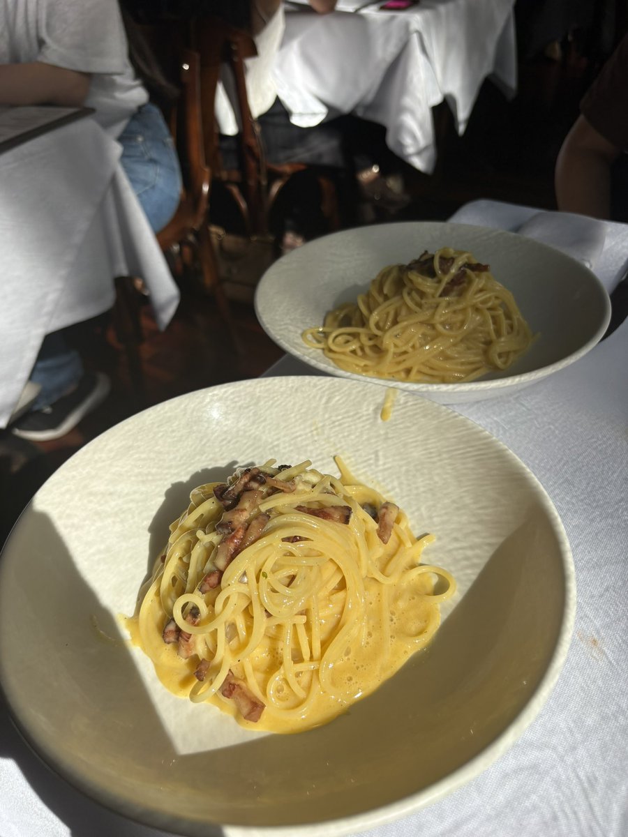 giovanna tweet media