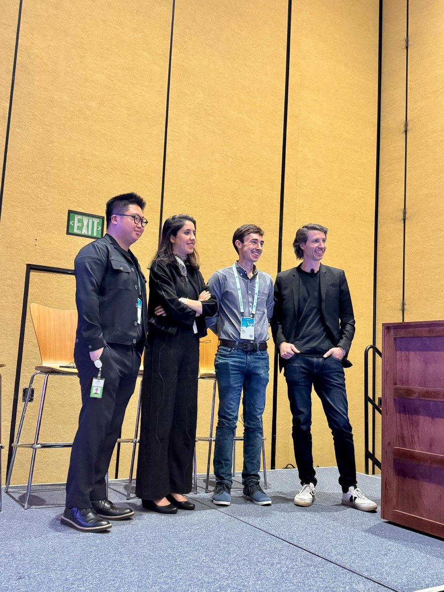 Salesforce AI Research tweet media