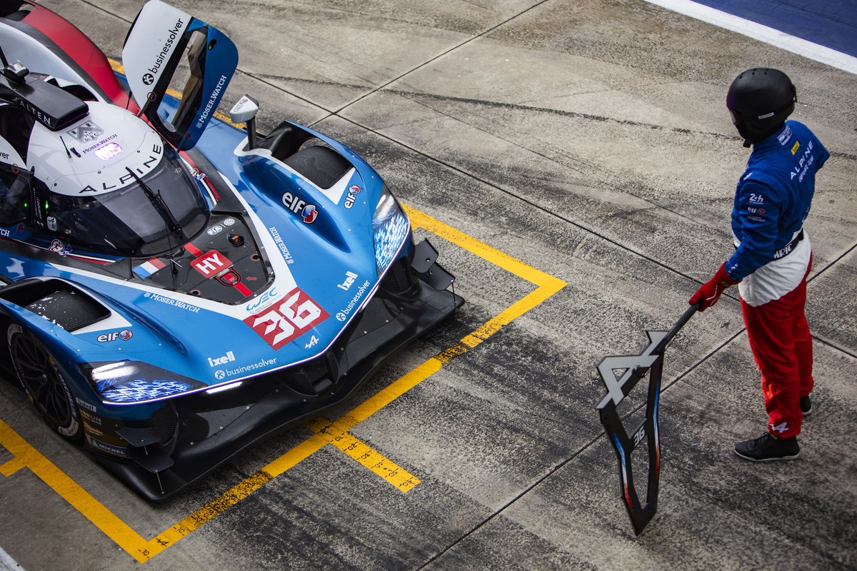 les_alpinistes's tweet image. Alpine monte en puissance à Imola ! 🚀 P8 en FP1, puis meilleur temps en FP2 pour la #35 : exécution propre, sans faute, dans un peloton ultra serré. 

L'Alpine A424 confirme qu’elle est prête à jouer devant. 

#WEC #6HImola #Alpine