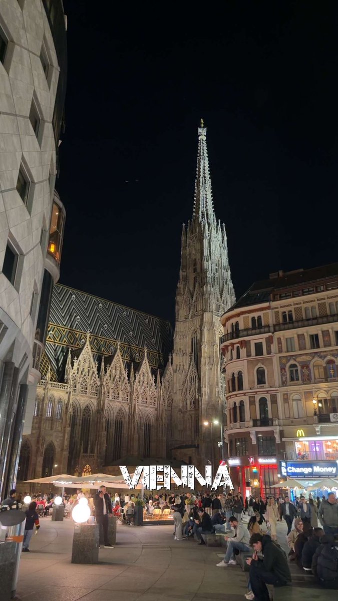 i_of143's tweet photo. Austria , Vienna https://t.co/8GKLlBl8OO