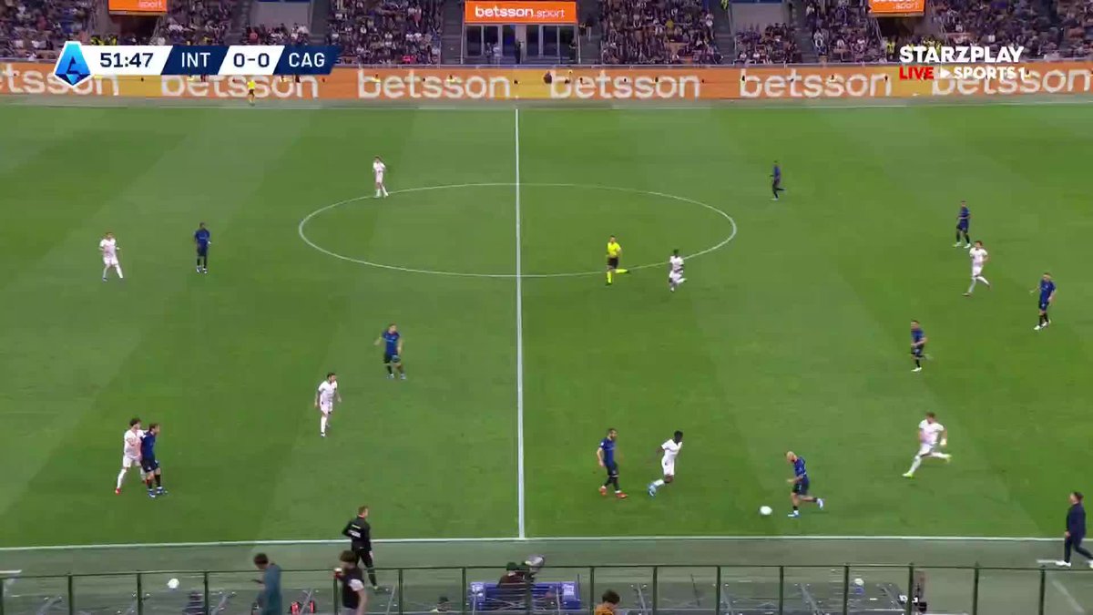 إنتر يواصل التألق ثلاثية نظيفة في شباك كالياري. ملخص المباراة 