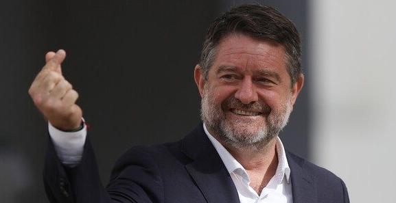 Sebastian R. tweet media