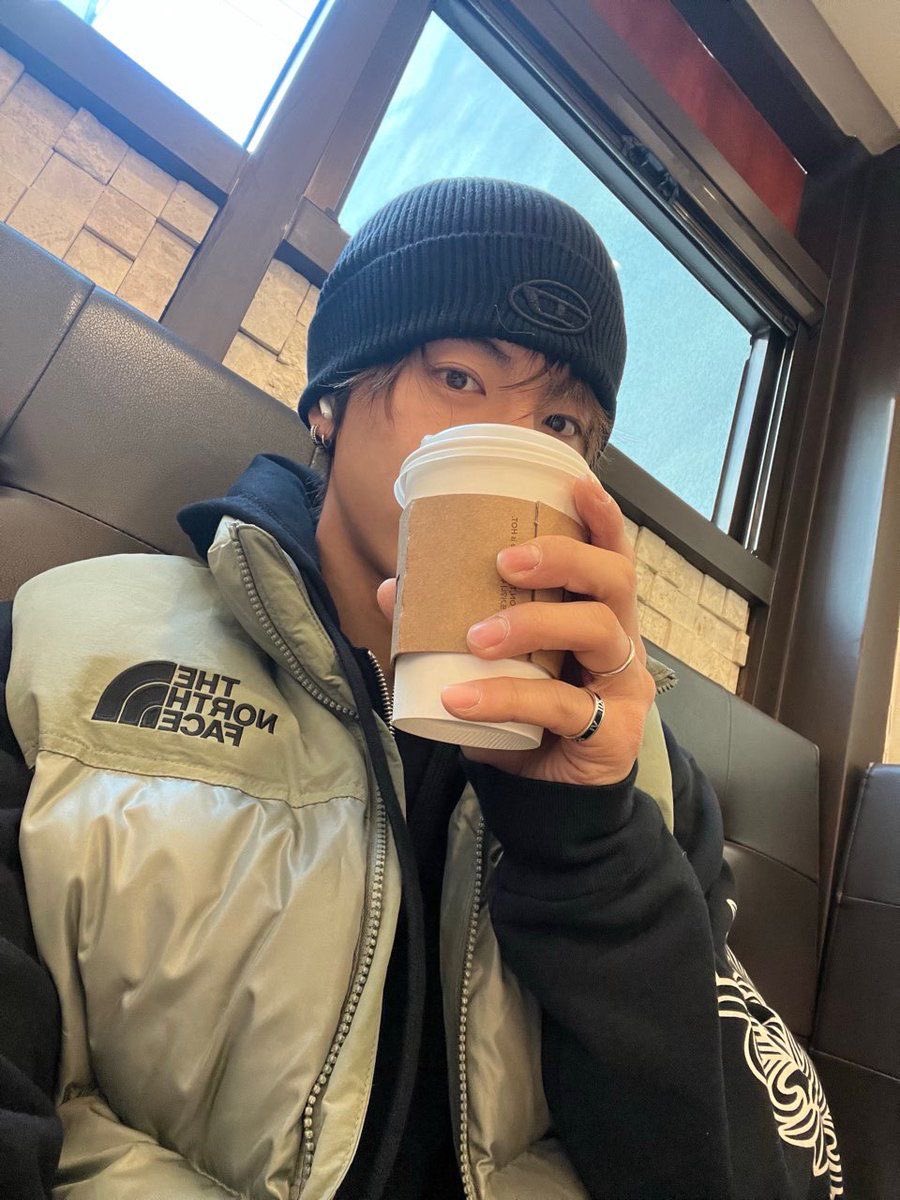 hyunjae tweet media