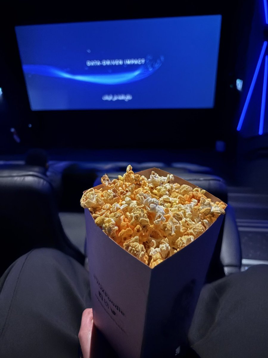 𝑀𝐷. tweet media