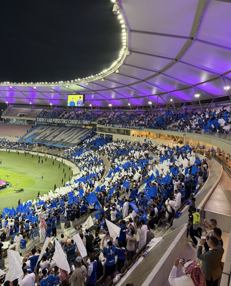 ‏ فالكون tweet media