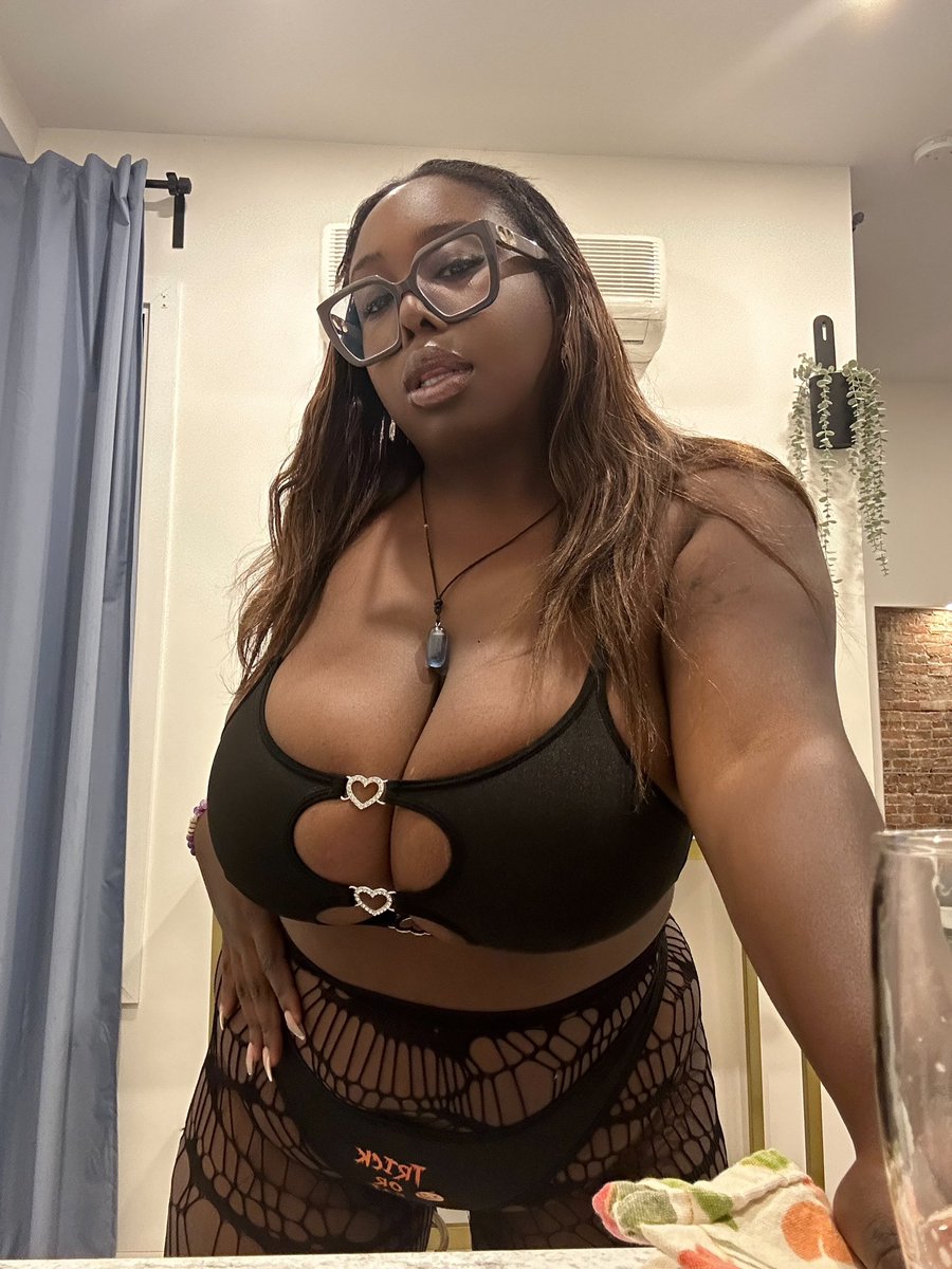 chrissybabyy 💨🦤 tweet media