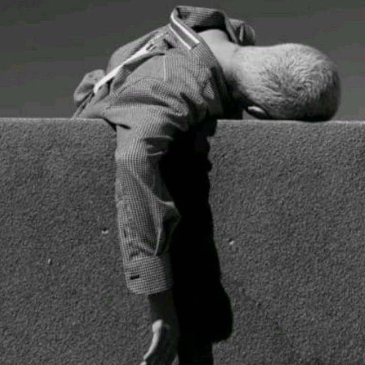 rxloner196's tweet photo. Omo 💔😹 
The scores wey I de see from una Jamb scores 

I de contemplate on doing my own 😂😂😂
#jamb #الراعي https://t.co/dELQlLtZkz