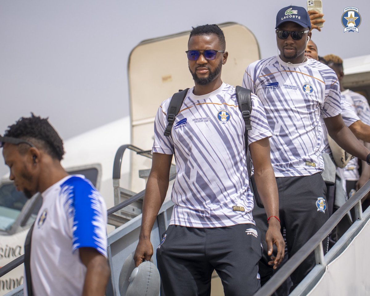 OgaNlaMedia's tweet photo. Today in the NPFL:

Shooting Stars, Bendel Insurance, Bayelsa United, and Rivers United flew for their away game(s) this weekend.

This should not be news though but then again, Nothing wey sweet my belle pass when players and officials na top priority.

Branding is also important, the clubs need to understand this. Proper dressing is part of the brand value of the league. We don't joke with that at Shooting Stars.
