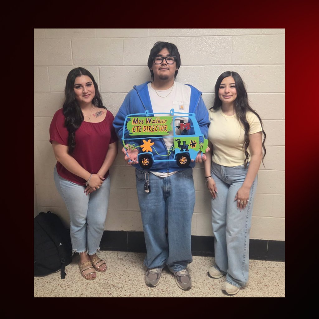 MexiaHigh76667's tweet photo. When the CTE Director has a "minor" obsession with Scooby Doo, welding students rise to the occasion and custom create an office sign for her! 

#CTErocks
#theblackcatway
#changinglives https://t.co/nMtH4s8CmX
