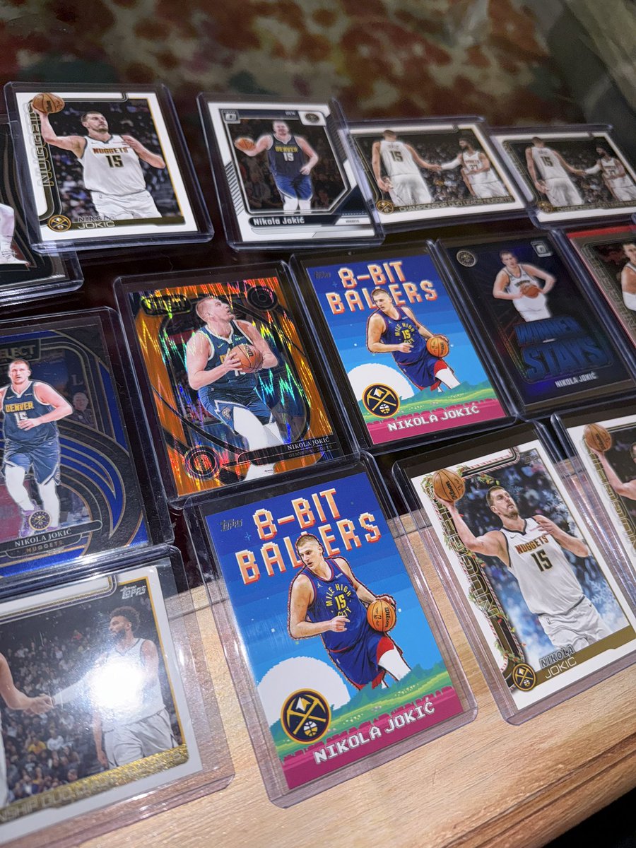 JimbosJunkbox's tweet image. tomorrow is going to be a crazy stream whatnot.com/s/jA0ywzGu

we say goodbye to panini by breaking blasters from all different eras + nikola jokic lot #panini #whatnot #thehobby