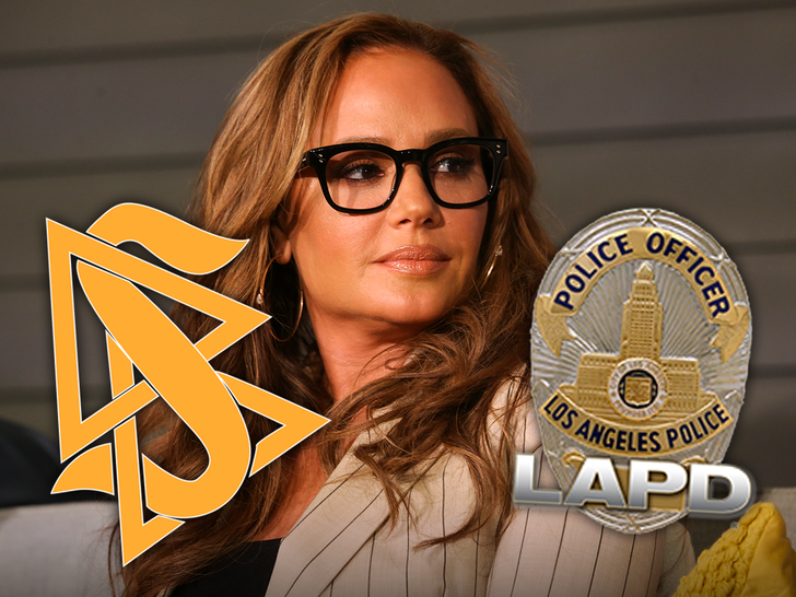 😳 EXCLUSIVE: The Church of Scientology is asking for a judge to make the Los Angeles Police Department hand over information about alleged leaks regarding Leah Remini and the church leader’s wife.

Read more: tmz.me/ldUnKTa