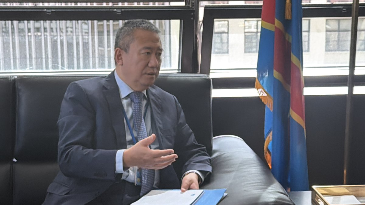 RDCongoONU's tweet photo. À New York, l’Ambassadeur Zénon Mukongo Ngay (@ZMukongo), Représentant permanent de la RDC auprès de l’ONU, a reçu ce vendredi 17 avril 2026 M. Huang Xia (@HuangXia16), Envoyé spécial du Secrétaire général pour la région des Grands Lacs.

Les échanges ont permis de faire le point après la 10136e séance du Conseil de sécurité du 15 avril 2026.
#RDC #ONU #GrandsLacs #UNSC