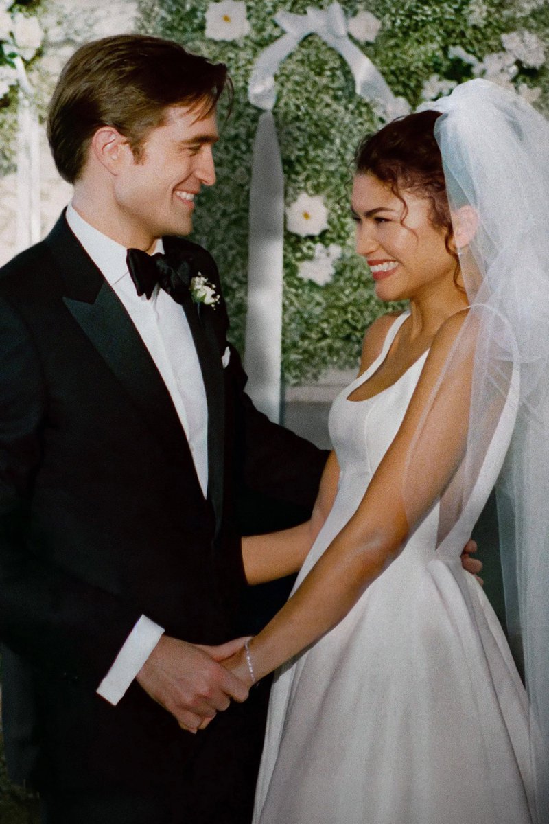 O Drama fez história na América Latina ao vender 740,6 mil ingressos em seu fim de semana de estreia.

O longa conquistou a maior abertura de estreia de um filme da A24 na América Latina.