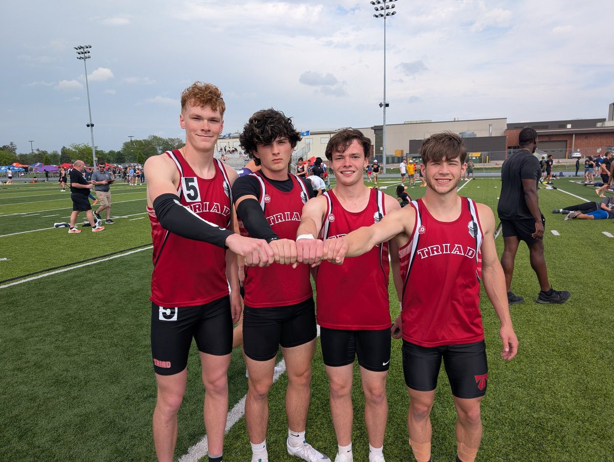 4x100 
🥈42.20 fastest Triad time in Triad history in April
From R
Brody Mriscin
Brock O'Toole
Jayden Howell
Silas Thimason
