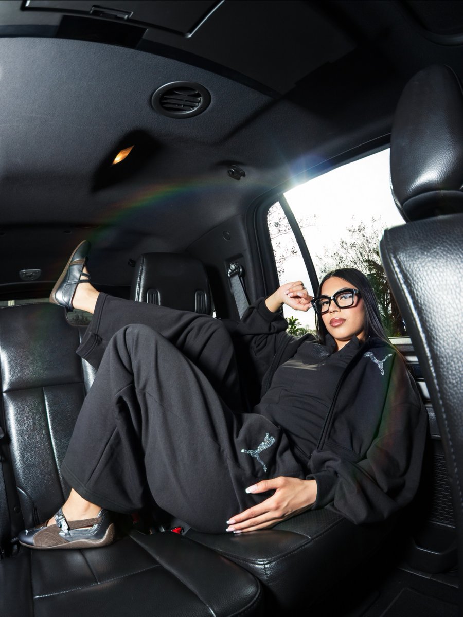 Shiekh.com tweet media