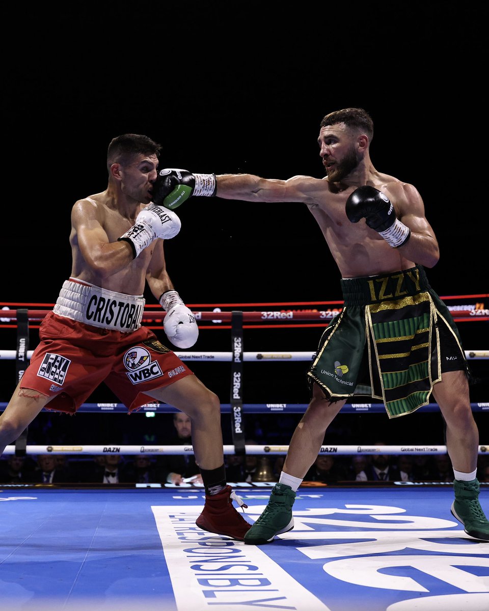 DAZN Boxing tweet media