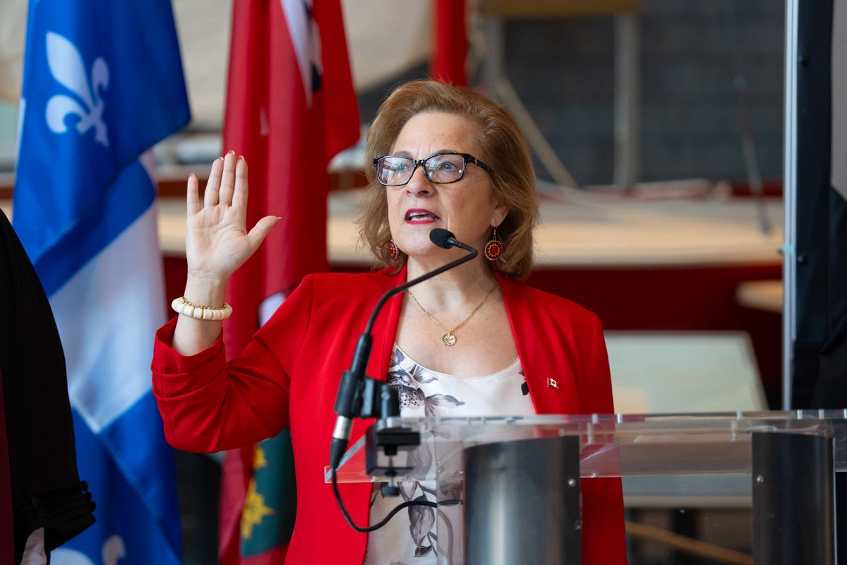 CitImmCanFR's tweet photo. Aujourd’hui, la ministre Diab a accueilli 26 nouveaux Canadiens lors d’une cérémonie spéciale organisée dans le cadre de la Semaine de la citoyenneté à Halifax, en Nouvelle-Écosse. Félicitations à tous les nouveaux citoyens canadiens!
#SemaineDeLaCitoyenneté2026 #MaCitoyenneté https://t.co/1Z1wqwHOoN