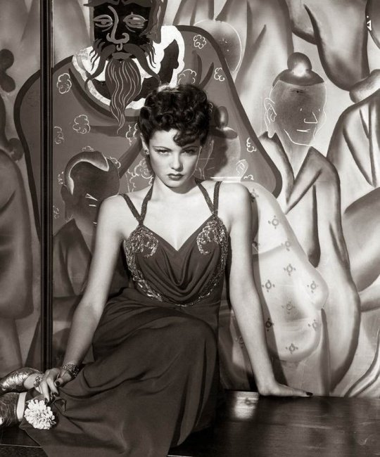 Suzanne08253534's tweet photo. Gene Tierney https://t.co/6qnvEwFLfR