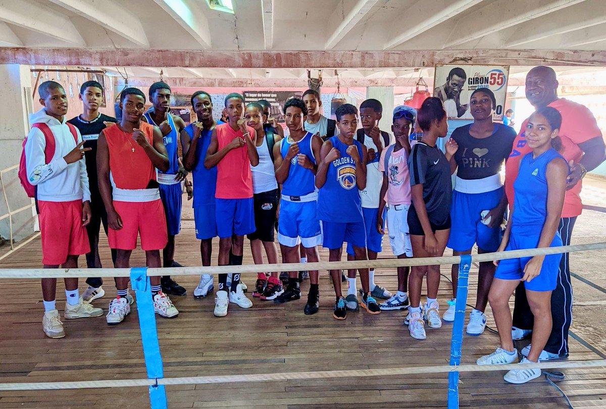 🇨🇺🥊| Reinagurado en Santiago de Cuba el gimnasio de la Academia de Boxeo. En este gimnasio entrenarán los dos sexos de todas las categorías.

•
•

#SantiagoDeCuba <a href="/LaCmkc/">Amigos de la Cmkc</a>