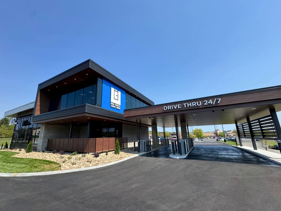 ornlfcu's tweet image. Do you want the ✨HOUSE TOUR✨ of our new #OakRidge West Branch? Step inside our bigger space with all of the amenities and convenience, including a Live Teller Machine drive-thru with 24/7 ATM access. For full details, visit ornlfcu.com/locations. #creditunion