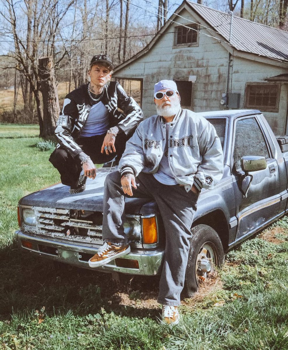 Pop Base tweet media