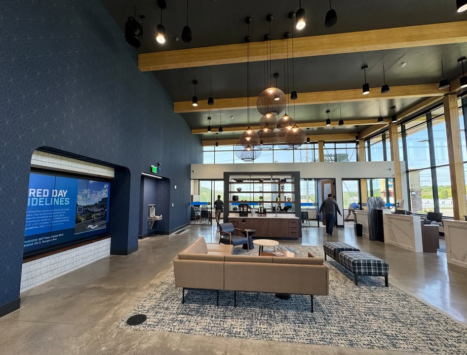 ornlfcu's tweet image. Do you want the ✨HOUSE TOUR✨ of our new #OakRidge West Branch? Step inside our bigger space with all of the amenities and convenience, including a Live Teller Machine drive-thru with 24/7 ATM access. For full details, visit ornlfcu.com/locations. #creditunion