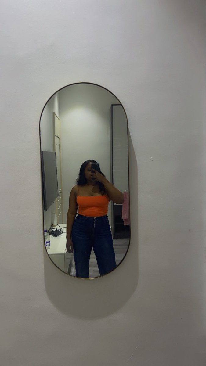 Oyi📉💹👩‍💻 tweet media