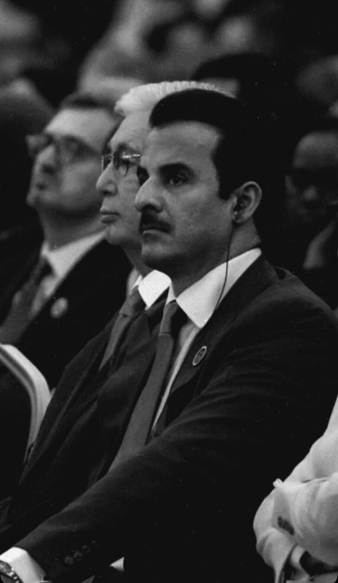 ليس كل حضورٍ يُقاس بالكلام،
بعضه يُختصر في هيبةٍ تصنع القرار 🤍
<a href="/TamimBinHamad/">تميم بن حمد</a> 
#قطر 🇶🇦🕊️