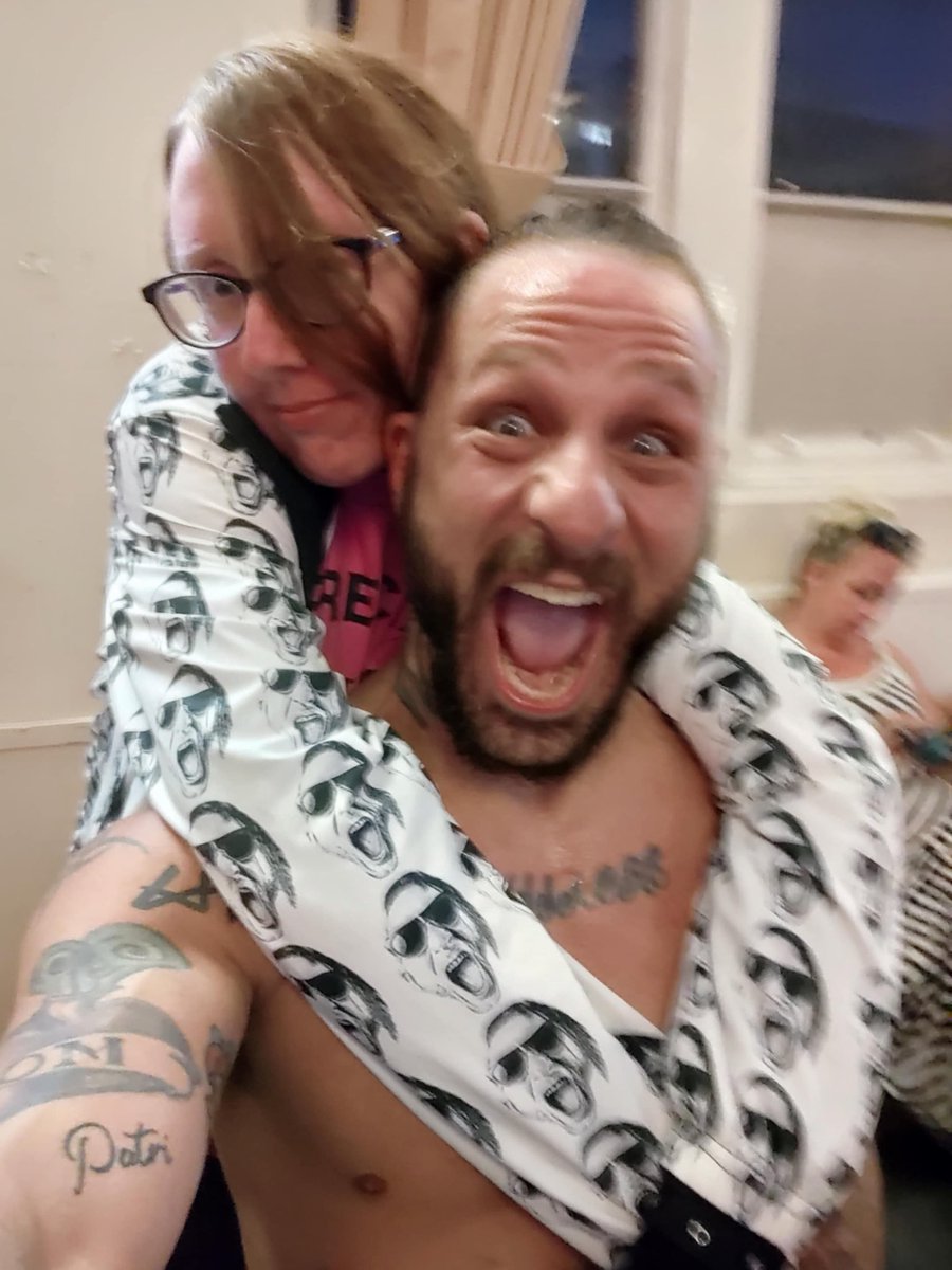 Panda Artois tweet media