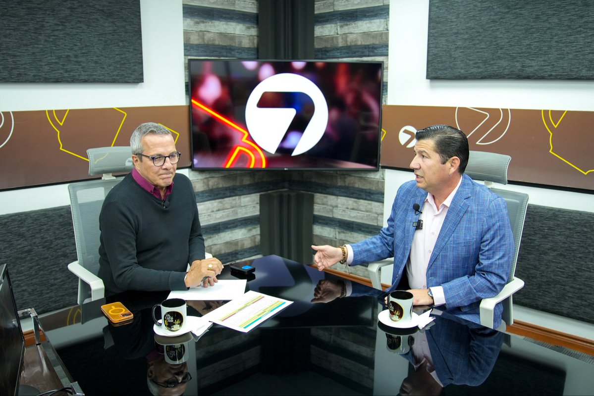 PacoRector's tweet image. Compartimos una entrevista en el programa “Un Café con JJ” junto a Jimmy Jairala.

Reafirmando mi compromiso con la transformación de la Universidad de Guayaquil, impulsando una educación de calidad, inclusiva y al servicio de la sociedad.

#UniversidaddeGuayaquil
#UG